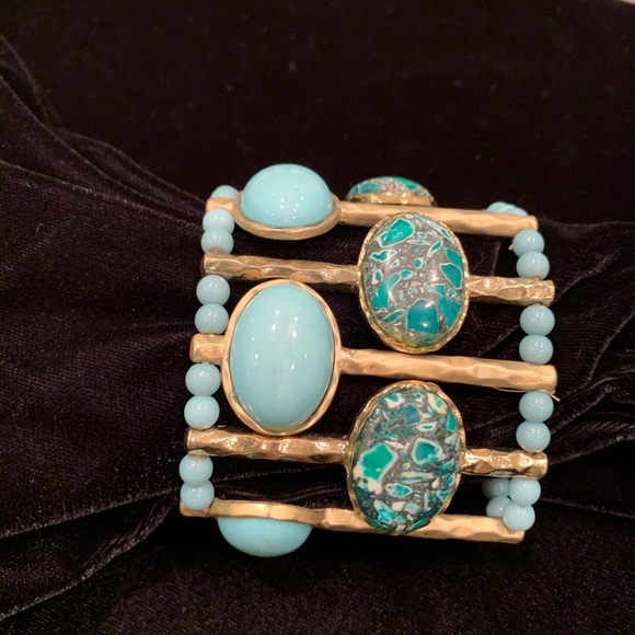 Stretchy bracelet bundle - Picture 3 of 5